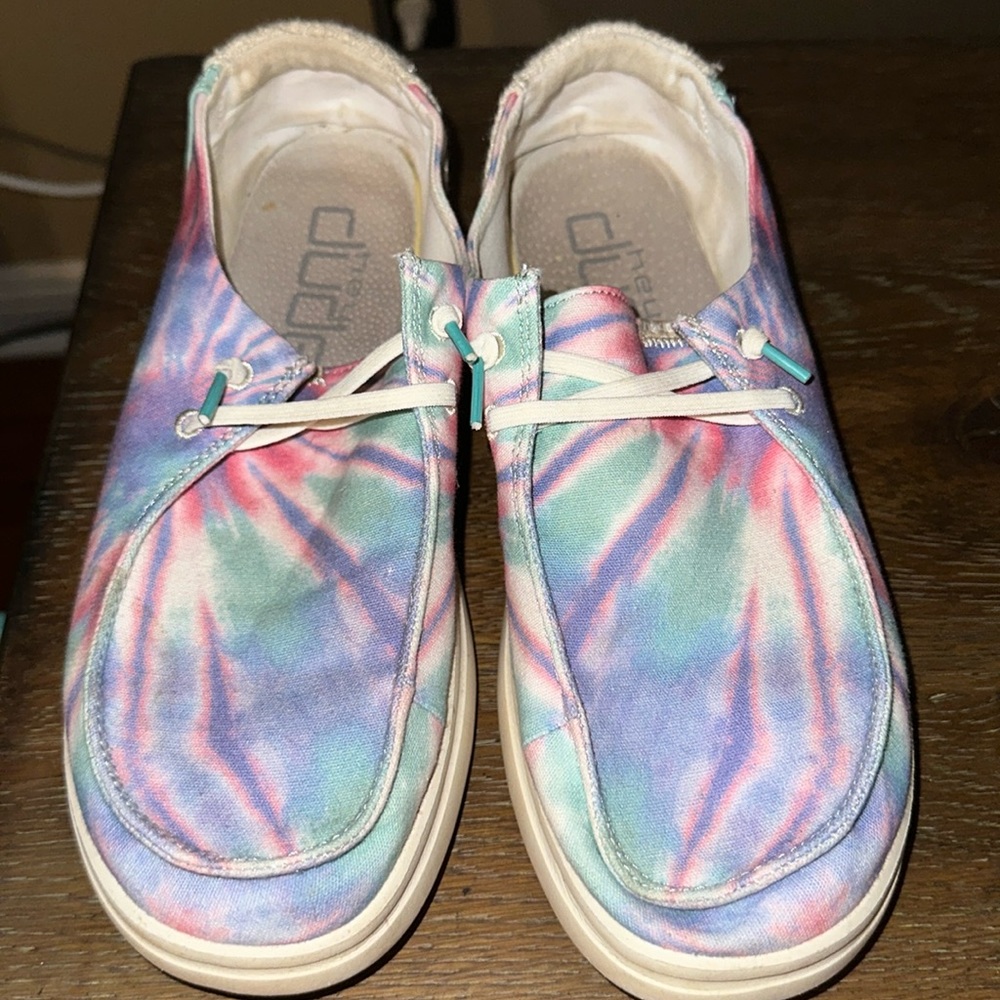 Womans tie dye HeyDude sz 11 used